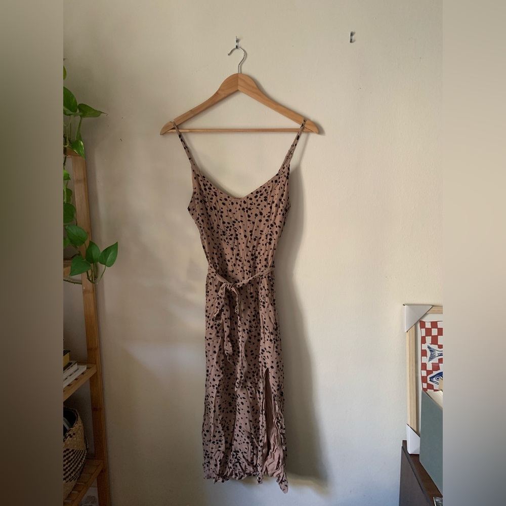 Abercrombie & Fitch // Midi Adjustable Strap Dress in Blush Animal Print